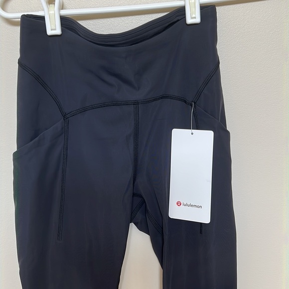 NWT❗️ Lululemon Power Thru Crop 23” - Picture 3 of 7